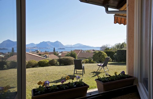 Baveno Maison | Detached 4½-room house with garden plot and beautiful lake view