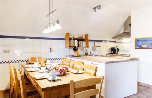 Binz Maison | Détaché 5 étoiles maison de campagne au toit de chaume * espace de vie de 200m² *