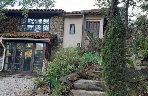 Boule-d'Amont Maison | Grange indépendante dans un Mas catalan en pleine nature. Coin salon, cuisine...