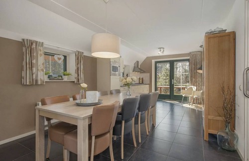 Hooghalen Maison | Detached bungalow with alcove bed, perfect for families in Drenthe.