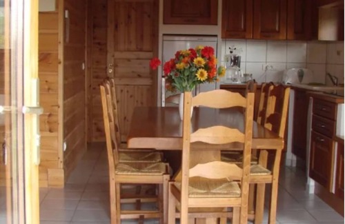 Sirod Chalet De Ski | Detached chalet on a farm in the Jura