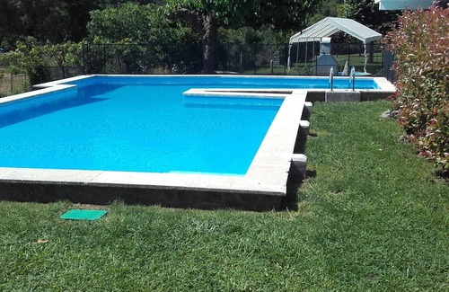 Sant Marti de Llemena Girona Villa | Maison individuelle avec un grand jardin et une immense piscine