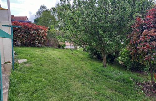 Jassat Maison | Detached house 3 km from shops.2 bedrooms, pets OK +11€ LA NUIT/SPAS.