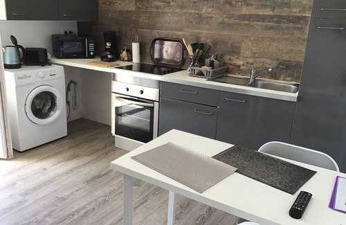 Antisanti Maison | Maison indépendante divisée en 4 appartements entièrement équipée.