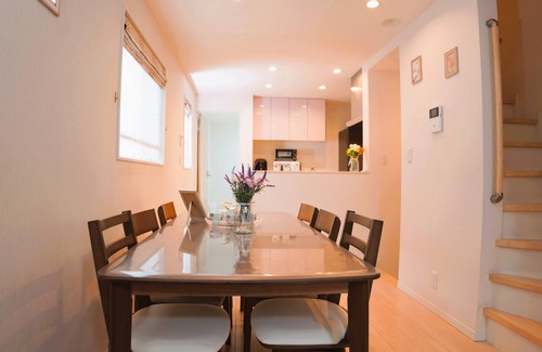 Ikebukuro Maison | Detached house for rent 3rd floor 102 ㎡ Western style room/4LDK 2 toilets +2 bathrooms Convenient transportation!