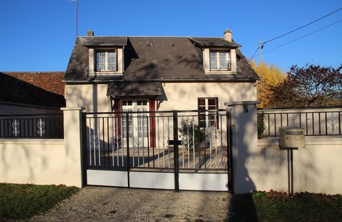 Merigny Maison | Maison individuelle à la campagne avec extérieur fermé