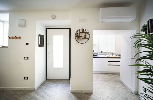 Historical Downtown Salerno Appartement | Detached house (smart house)- Amalfi Coast