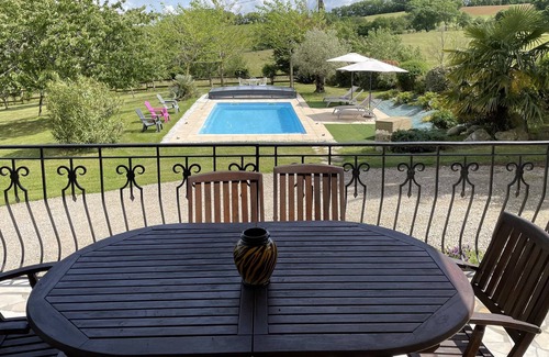 Bascous Maison | Très jolie propriété piscine privée grand terrain wifi ( fibre)