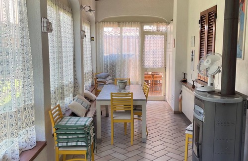 Camaiore Maison | Detached house with private entrance, 4 bedrooms, 2 bathrooms and indoor parking space