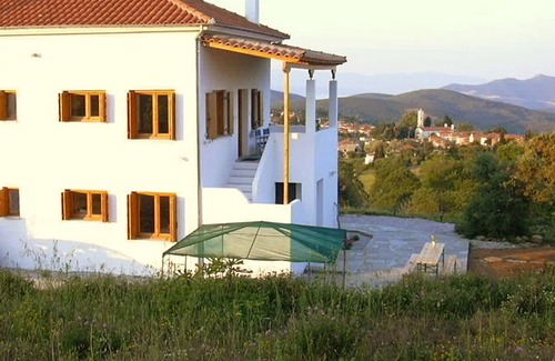 Lafkos Appartement | Maison individuelle neuve avec une vue panoramique imprenable sur le village et la mer
