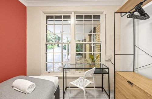 Pymble Maison | Detached Single Room - Central Spot in Pymble - Shared Bathroom