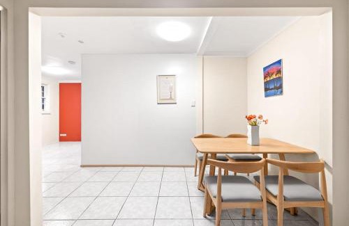 Pymble Maison | Detached Single Room - Central Spot in Pymble - Shared Bathroom