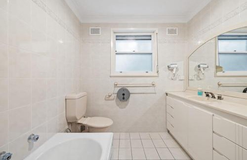 Pymble Maison | Detached Single Room - Central Spot in Pymble - Shared Bathroom
