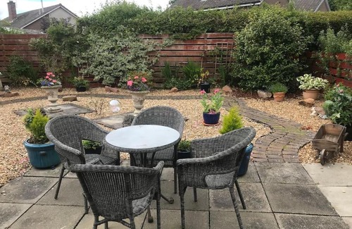St. Andrews Appartement | Detached two bed house with off road parking.
