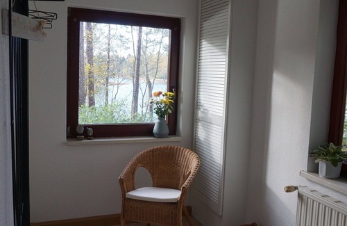 Waldsieversdorf Maison | Maison de vacances indépendante (4 + 2 pers.): Cheminée * Passerelle * Terrasse * Forêt * Accès au lac * Clôturé