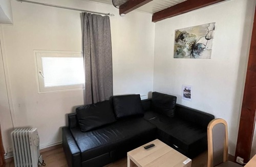 Collombey-Muraz Maison | Detached village house with two bathrooms and two bedrooms