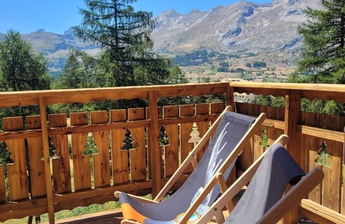 Le Devoluy Chalet De Ski | Chalet bois individuel, La Joue du Loup (à 200m à pied des pistes et commerces)