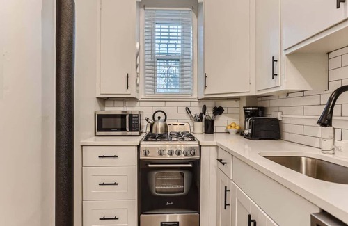 City Park Appartement | Detroit by Modern Midstay | On City Park! #T11