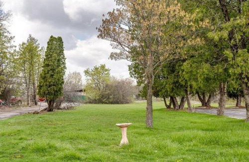 Riverview Appartement | Detroit Holiday Home, near Metropolitan Airport