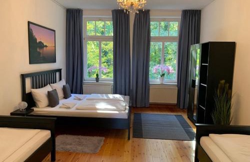 Gehlsdorf Maison | DEUTSCHE OSTSEEVILLA - große Villa mit Sauna, Spielplatz, PKW-Stellplätze, großer Garten