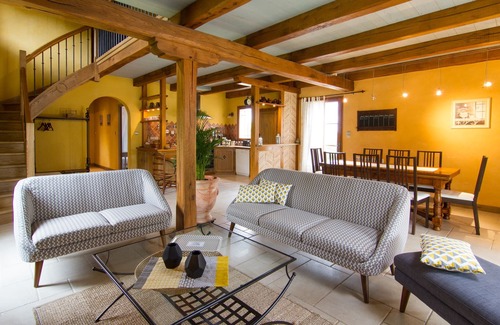 Caylus Maison | Deux beaux gîtes "Du Levant Au Couchant"