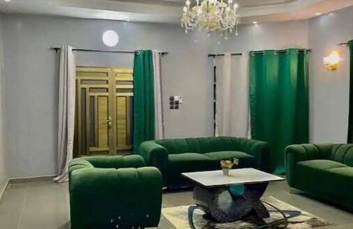Porto-Novo Maison | deux chambres et salon chez 198 à Porto Novo, Oueme, Benin