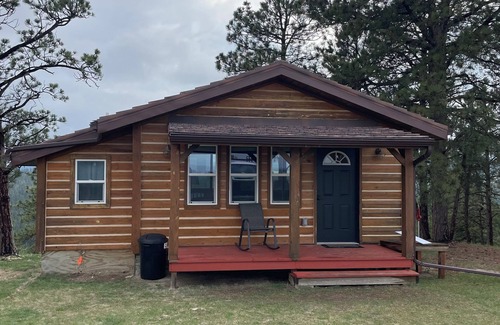 Hulett Cabine | Devils Tower Views, Wide-Open Skies, and Your Own Private Cabin.