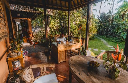 Tampaksiring Lit Et Petit-Déjeuner | Dewi Tara Haven