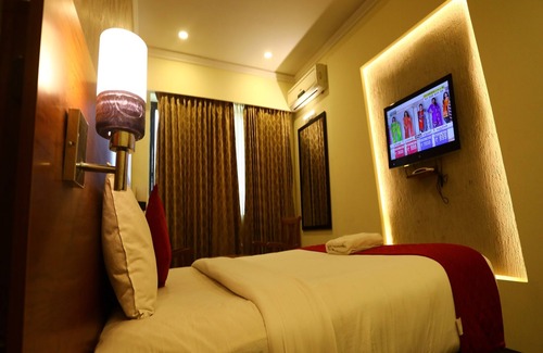 Namakkal Hôtel | DFRONT Golden Palace