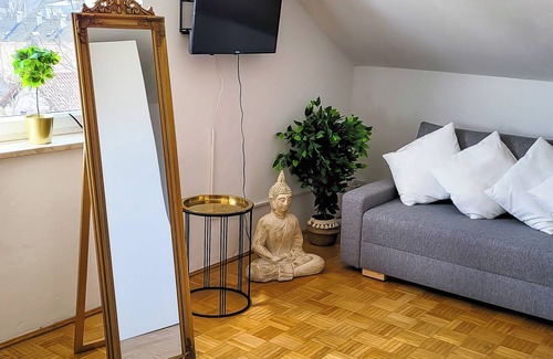 Freilassing Appartement | DG "L" Helle 40m² 2-Zimmer Wohnung nähe Salzburg