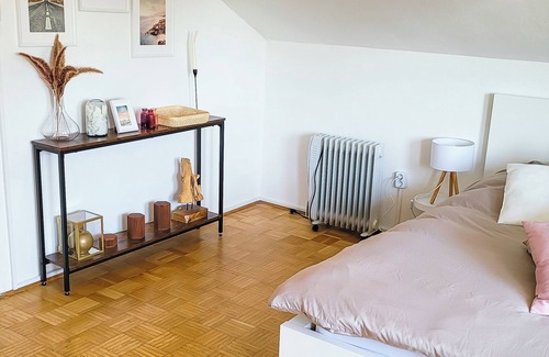 Freilassing Appartement | DG "L" Helle 40m² 2-Zimmer Wohnung nähe Salzburg