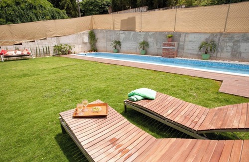 Dos Hermanas Appartement | Dhalia Vacation Home