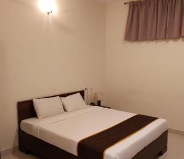 Pondicherry Maison | Dhanaram AC Rooms Near Panchavati Anjaneya Temple and Auroville