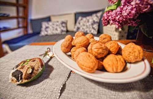 Lovasbereny Maison | Dióliget - Zöld Dió Házikó