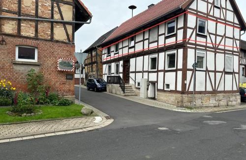 Felsberg Appartement | Diah's Apartment in BEUERN - für Monteure
