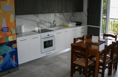 Sarakiniko Appartement | Diakopto en bord de mer, appartement 2BR extra confort (Punda Beach)