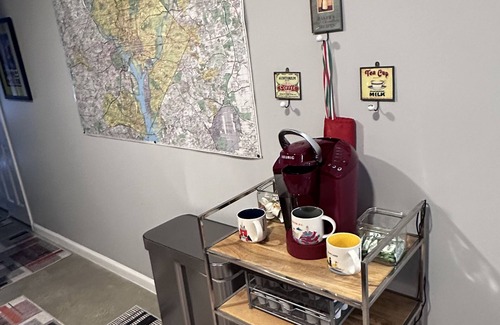 Shaw Appartement | "Diamond In DC" Cozy English Basement Unit in Central Historic DC Neighborhood!