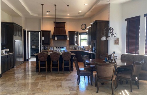 Thunder Mountain Maison | Diamond in the Desert !! An Oasis