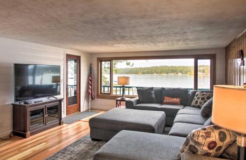 Diamond Lake Maison | Diamond Lake Home with Dock Close to 2 Ski Resorts!