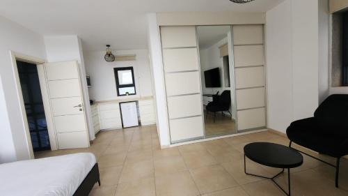 Had Nes Appartement | Diamond Mansion-Studio C