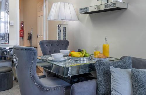 Balti Triangle Appartement | Diamond Studio Luxury Flat for 3 - Super Fast WiFi