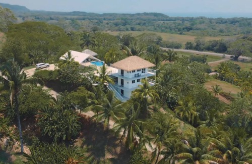 Palma Quemada Appartement | Diamonds in the Mountain- The Pura Vida Suite