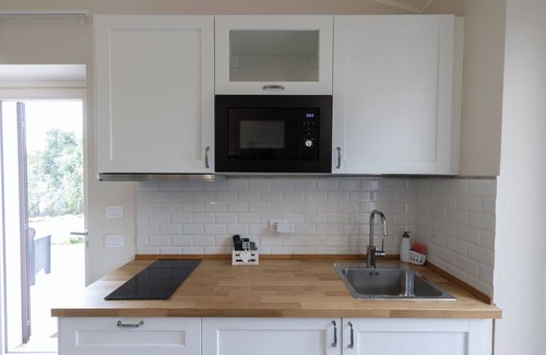 Tragliatella Appartement | Diana studio apartment, fully equipped, in a relaxing corner of greenery