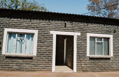 Tsantsabane Maison | Die Karee Tuiste