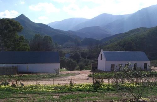 Langeberg Maison | Die Ou Huis Accommodation