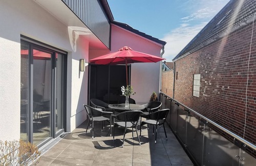 Esens Appartement | Die Terrassenwohnung " City " Mitten in Esens Verfügt Über 150qm Wohnfläche