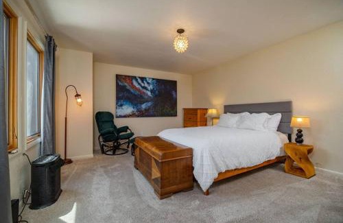 South Capitol Maison | Diego Getaway- Courtyard - 3BR & Office