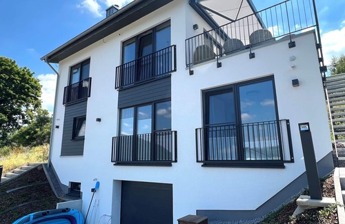 Heringhausen Maison | Vacation home Diemeleck fantastic panoramic view with roof terrace, sauna and fireplace.
