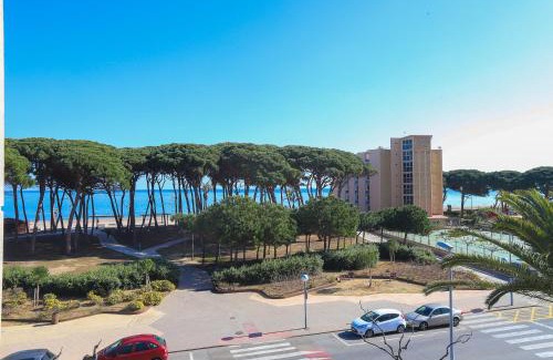 La Pineda Appartement | DIFFERENTFLATS Dms