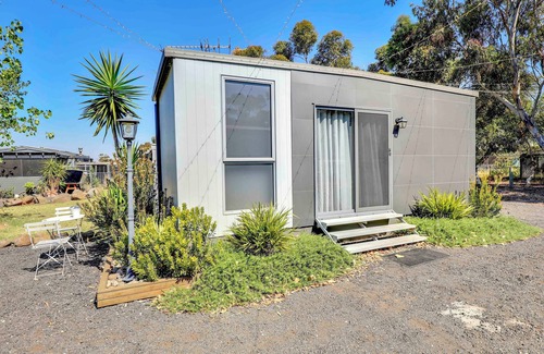 Diggers Rest Cabine | Diggers Rest self contained Tiny Home with WIFI